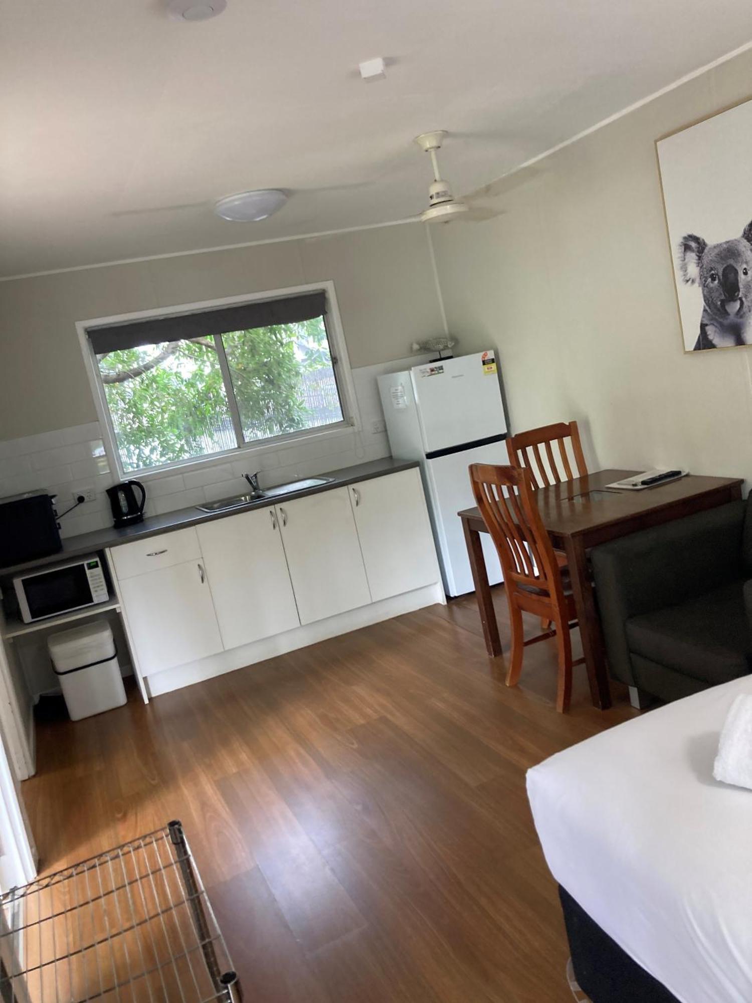 Bush Village Holiday Cabins Airlie Beach Εξωτερικό φωτογραφία