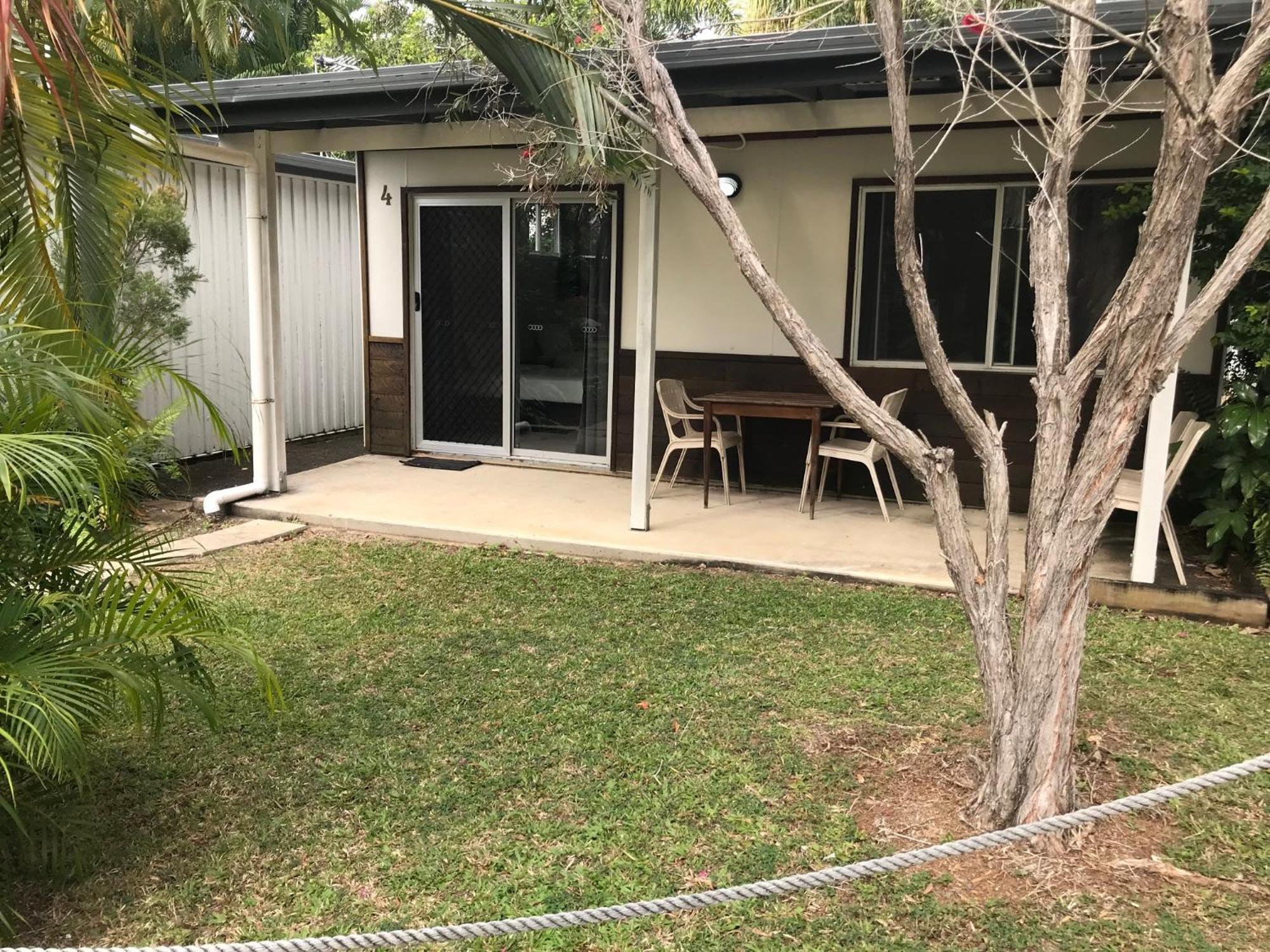 Bush Village Holiday Cabins Airlie Beach Εξωτερικό φωτογραφία