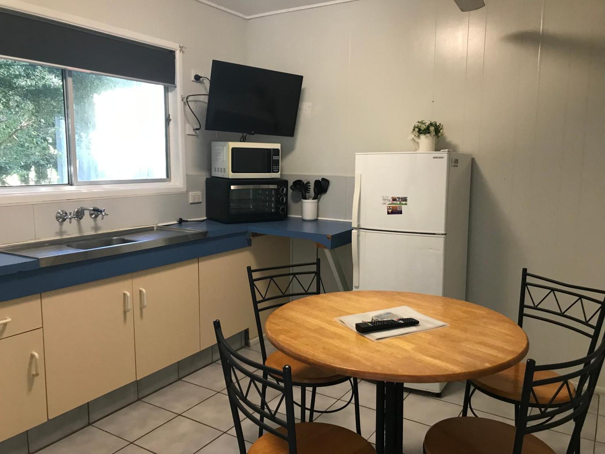 Bush Village Holiday Cabins Airlie Beach Εξωτερικό φωτογραφία
